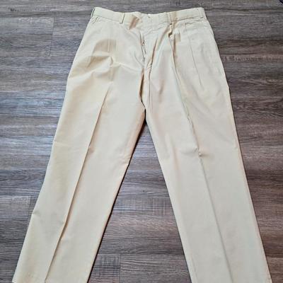 Five pair of Men's slacks - 2 are Levi brand - see pictures for sizes