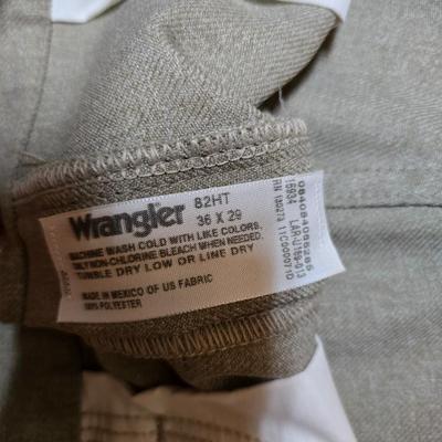 Seven pairs of Men's Wrangler brand slacks - see pictures for all sizes
