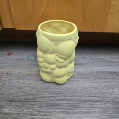 Barometer - Civil war VHS tapes - Two wall mirror accent pieces - and an assortment of other items that didn't get placed in lots.