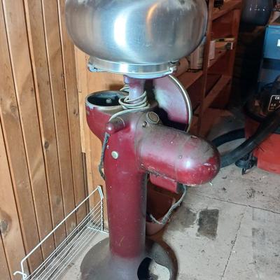 Vintage Dairy McCormick-Deering cream separator -