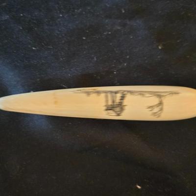 Pyrex / Anchor hocking Clear Glass & aluminum baking pans with vintage cookie cutters