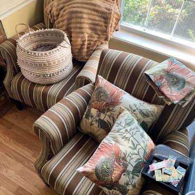 Sale Photo Thumbnail #36