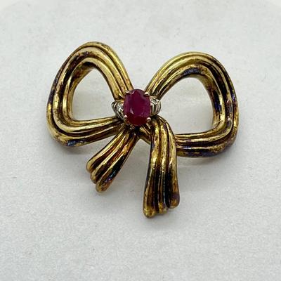 LOT 42: 14K Yellow Gold Ruby and Diamond Pendant - 6.4 GTW
