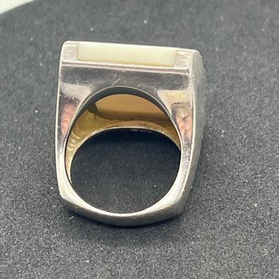 LOT 49: Sterling Silver Chunky Milky Quartz Statement Ring Size 7- 21.2 GTW