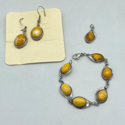 LOT 53: Sterling Silver Amber Earrings, Pendant and 7" Bracelet - 19.5 GTW