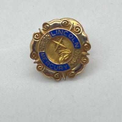 LOT 54: 10K Yellow Gold Chevrolet Car Club Pin (2.1 GTW) + Gold Filled Lincoln Mercury Pin