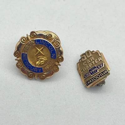 LOT 54: 10K Yellow Gold Chevrolet Car Club Pin (2.1 GTW) + Gold Filled Lincoln Mercury Pin