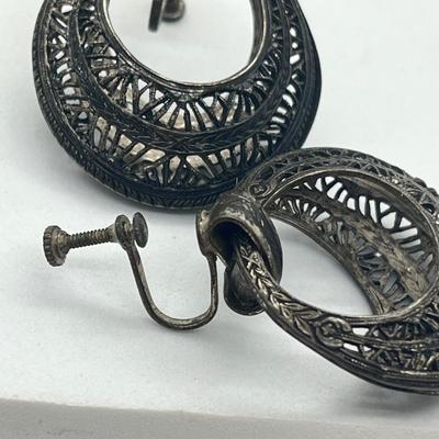 LOT 59: Vintage Earring Collection