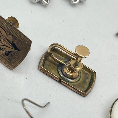LOT 59: Vintage Earring Collection