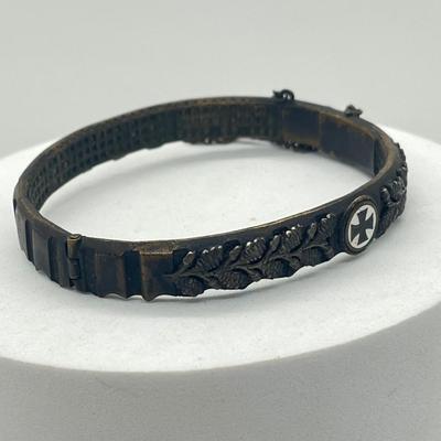 LOT 62: Unique WWI German "Trench Art" Bracelet