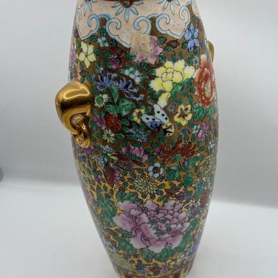 LOT 103: Hand Painted Vintage Chinese “Thousand Flower” Vase & Amber Glass Lidded Footed Candy Dish