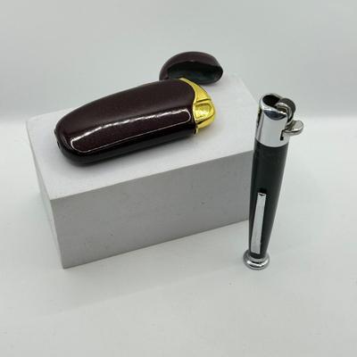 LOT 109: Vintage Lighters: Taper Pipe made in Japan & Unmarked