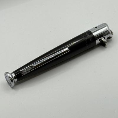 LOT 109: Vintage Lighters: Taper Pipe made in Japan & Unmarked