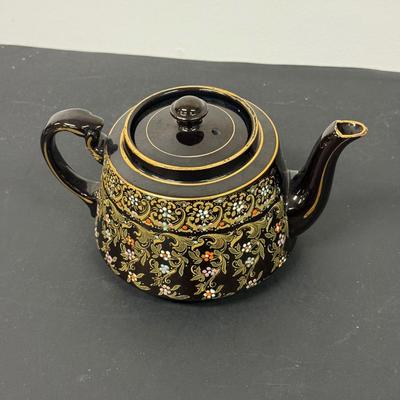 LOT 110: Weclower Hand Painted Ribbed Vase, Pendant Gibson & Sons Teapot and Antique Mirror