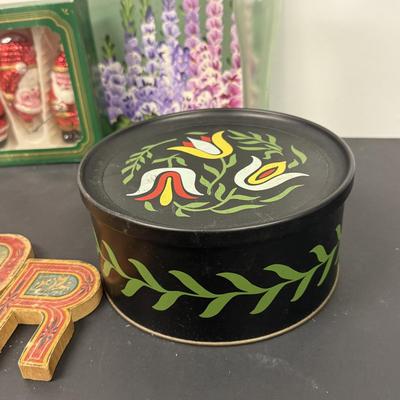 LOT 111: Uranium Glass Candle Stick Holder, Hand Painted Clip Board, Glass Santa Ornaments & More