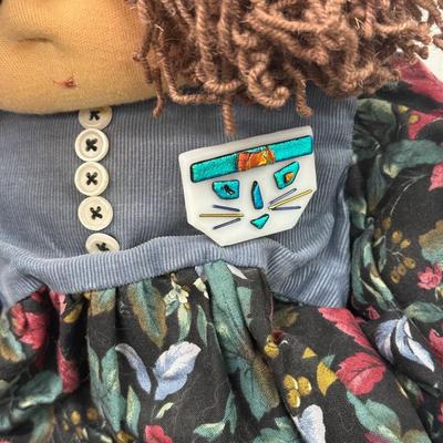 LOT 113: Signed 1990 Little Souls Opal