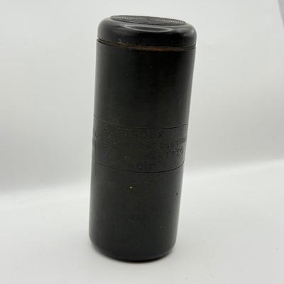 LOT 118: Superdux Wilton Carhartt Co Match Safe