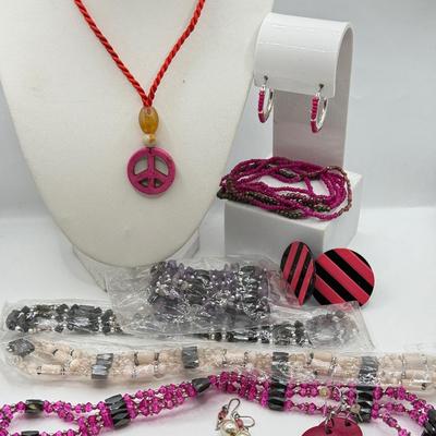 LOT 182: Fun & Funky Jewelry: Magnetic Bracelets, Earrings & More