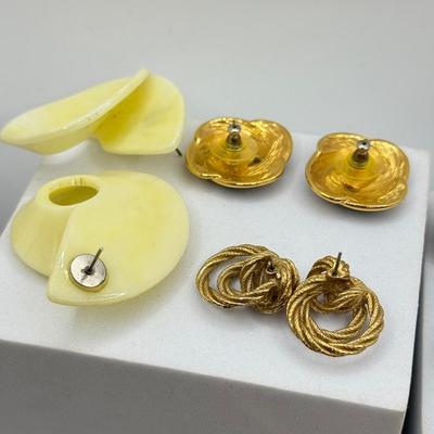 LOT 184: Trifari Penguin Pin & Collection of Earrings