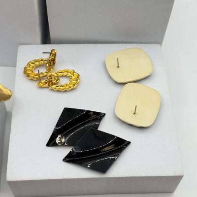LOT 184: Trifari Penguin Pin & Collection of Earrings