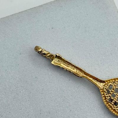 LOT 186: 14kt Gold Tennis Racket Pendant & Peridot Pierced Earrings (3.1g)