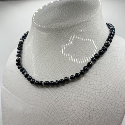 LOT 187: 17” Black Pearl Necklace