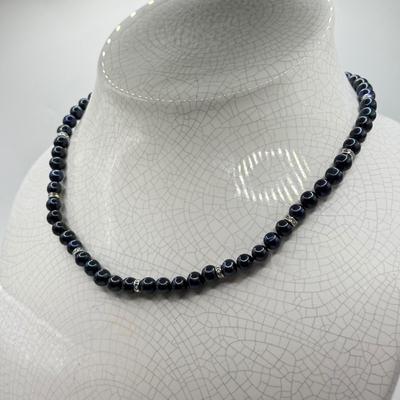 LOT 187: 17” Black Pearl Necklace