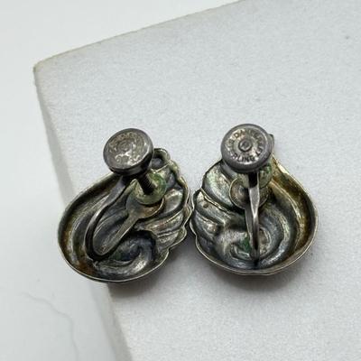 LOT 188: Sterling Silver Bracelets & Screw Back Earrings (29.18g)