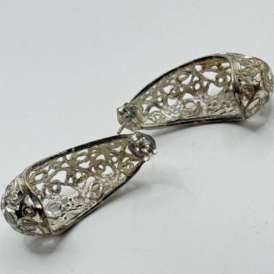 LOT 190: Sterling Silver Pendant, Rings & Earrings (29.5g)