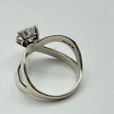 LOT 202: Sterling Silver Rings & Bracelet (21.2g)