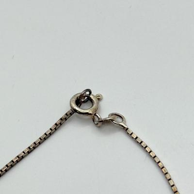 LOT 202: Sterling Silver Rings & Bracelet (21.2g)