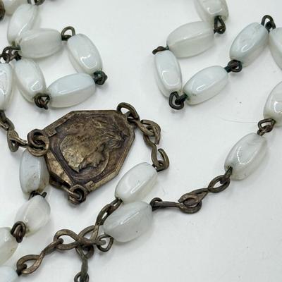 LOT 204: Rosary Beads & Sterling Silver Religious Jewelry (28.9g)