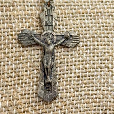 LOT 204: Rosary Beads & Sterling Silver Religious Jewelry (28.9g)