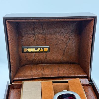 LOT 205: Vintage Pulsar P3 Time Computer Watch in Original Case