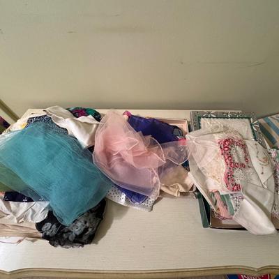 Vintage Ladies Scarves & Hankies