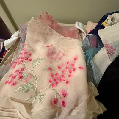 Vintage Ladies Scarves & Hankies