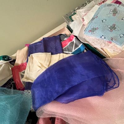 Vintage Ladies Scarves & Hankies
