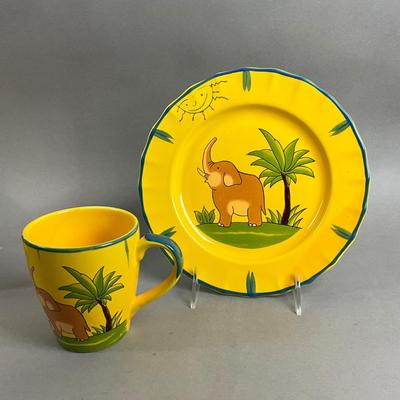 K404 Vintage Pottery Barn Childs Plate and Mug Sets