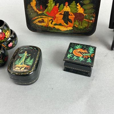 D409 Handpainted Russian Boxes, A.S. Pushkin Book, Napkin Rings