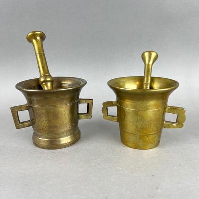 K391 Solid Brass Mortar & Pedestal With Two Footed Stands