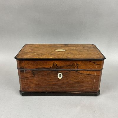 A417 Antique George III Rosewood Tea Caddy Box