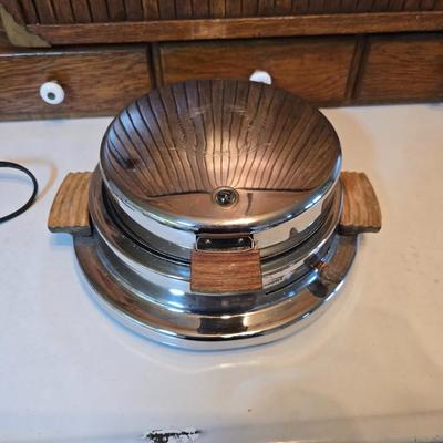 Vintage Dominion Electric waffle iron and a Circulon electric skillet