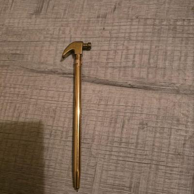 Insane pen collection - likely over 1,000 ink pens - Advertising pen collection