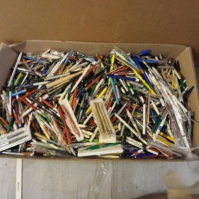 Insane pen collection - likely over 1,000 ink pens - Advertising pen collection