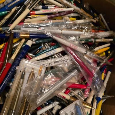 Insane pen collection - likely over 1,000 ink pens - Advertising pen collection