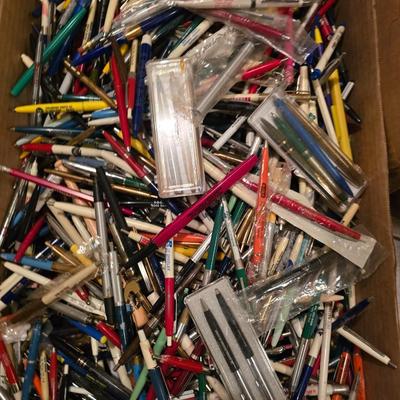 Insane pen collection - likely over 1,000 ink pens - Advertising pen collection