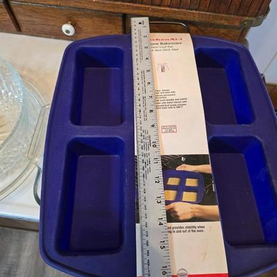 Glass bowls - New Kitchaid Silicone bakeware mini loaf pan - glass pie dishes and a glass cake pan