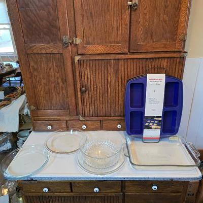 Glass bowls - New Kitchaid Silicone bakeware mini loaf pan - glass pie dishes and a glass cake pan