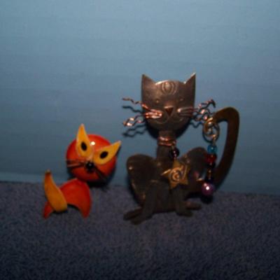 LOT 56 WILD & CRAZY METAL CAT PINS