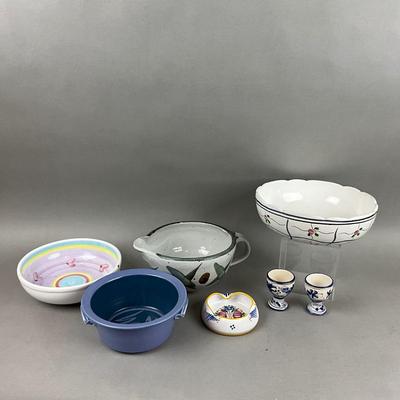 K425 Mixed Pottery Bowl annd Decor Lot